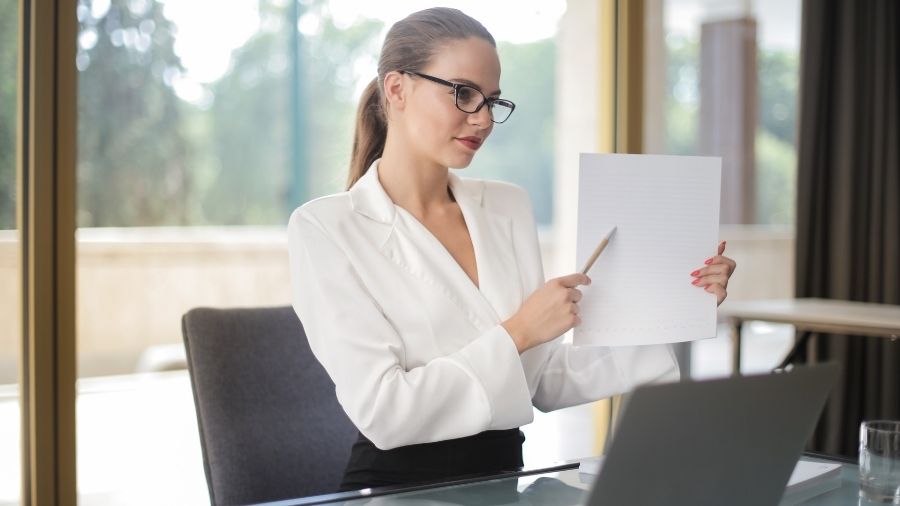 Obtain Commercial Registration (CR) from the Ministry of Commerce