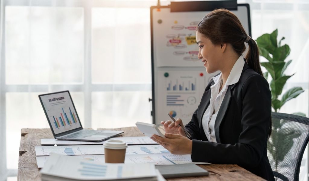 Taxes and Social Insurance