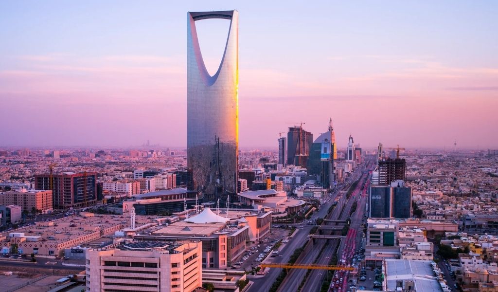 What Attracts Foreigners To Start A Business In Saudi Arabia